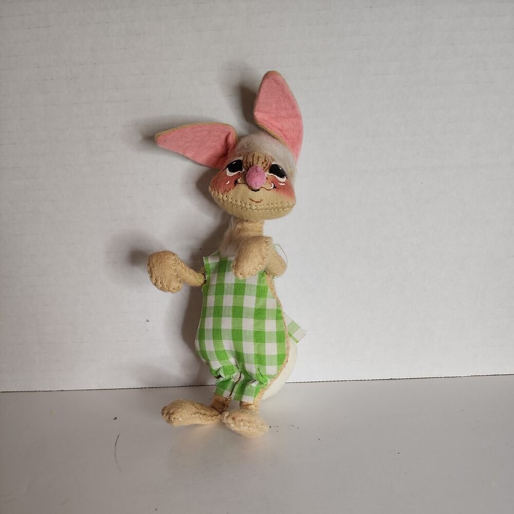 Vtg Annalee Mobilitee Easter Bunny Rabbit 6" Doll 1976 Green-White Gigham Jumper